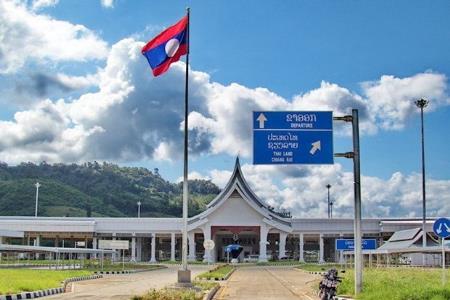 Chính phủ Lào cho phép mở cửa trở lại tất cả các cửa khẩu quốc tế